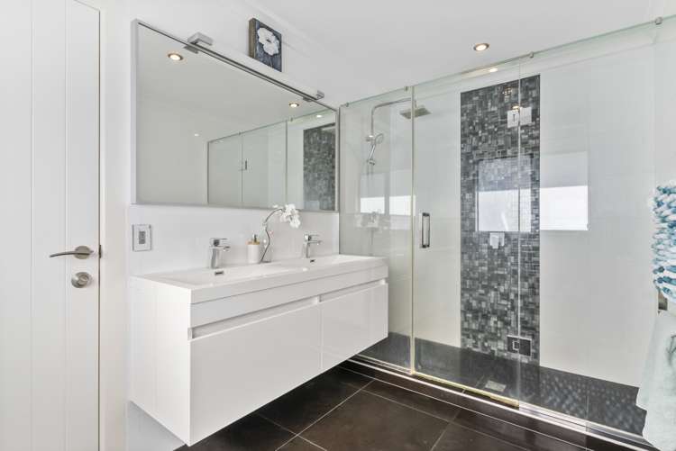 118 Beachlands Road Beachlands_24