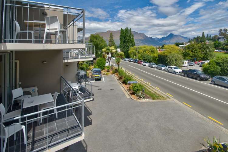 3/15 Gorge Road Queenstown_17