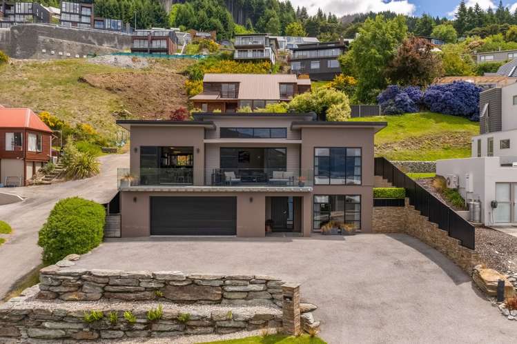 70 Wynyard Crescent Fernhill_28