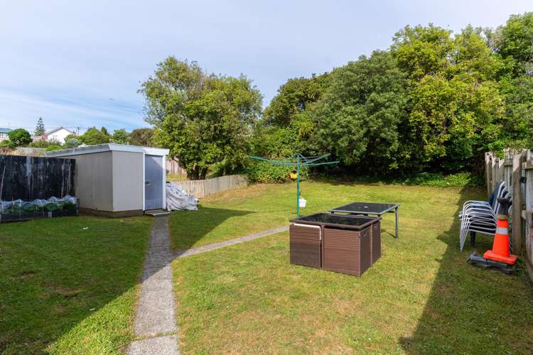 24 Derby Place Cannons Creek_11