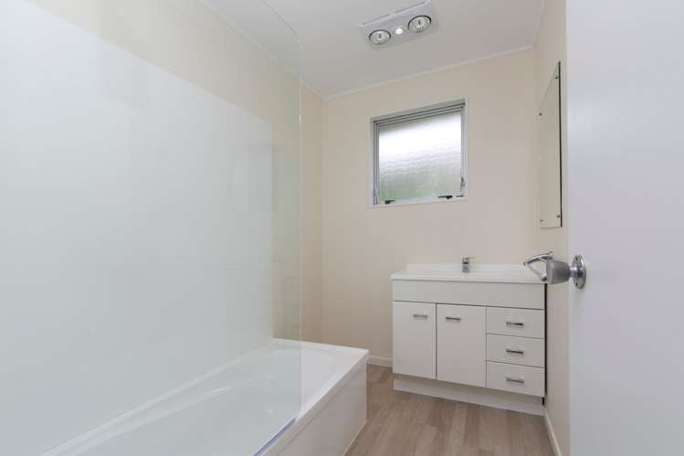 29 Glenfinn Place Massey_5