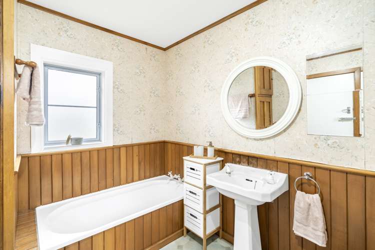 73 Lowe Street Avenal_11