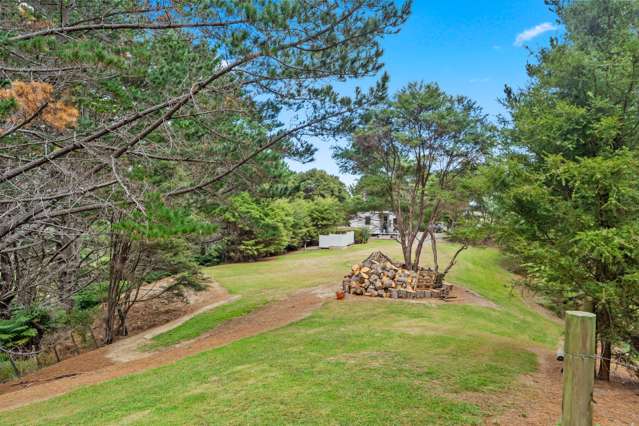 Cabin Retreat with Grazing Serenity