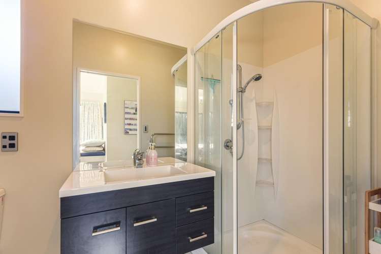 17 Hart Road Richmond_18