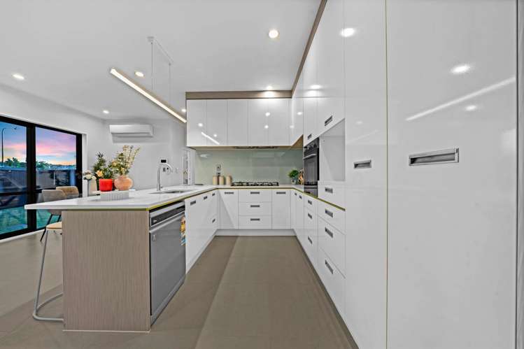 3 Haddington Drive Flat Bush_6