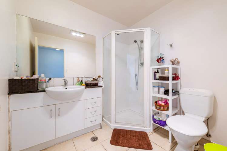 9/12 Crown Lynn Place New Lynn_20