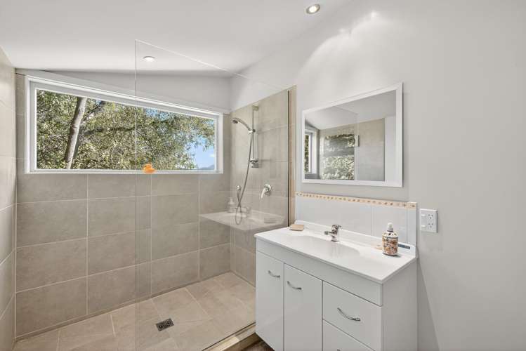 348 Marine Drive Charteris Bay_15