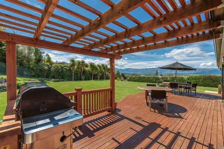 14 Rockhaven Albert Town_12