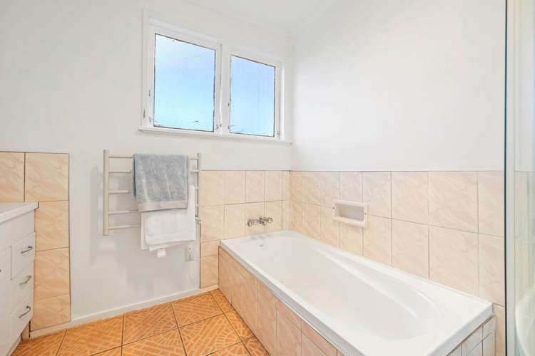 10 La Trobe Street Pakuranga Heights_14