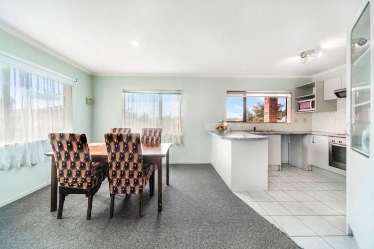 60 Robert Ross Place Clendon Park_5