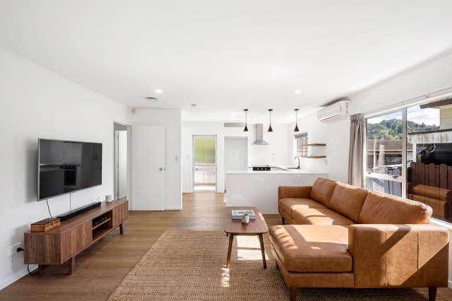 2/8 Thistledew Place Bayview_3