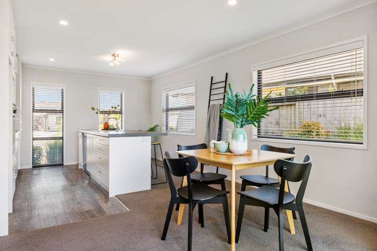 11 Kahuparere Crescent Pyes Pa_6