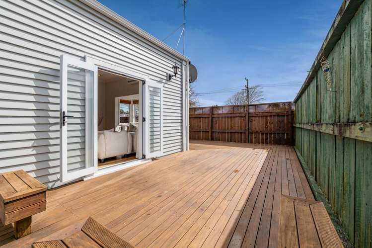 15 Wallath Road Westown_11