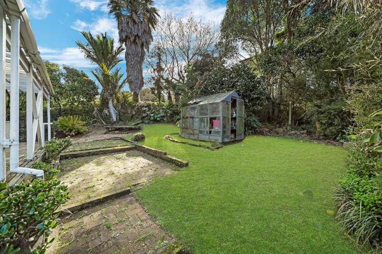 590 Mount Albert Royal Oak_20