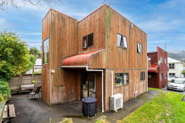 Solid Uni Investment - 5 Bedrooms