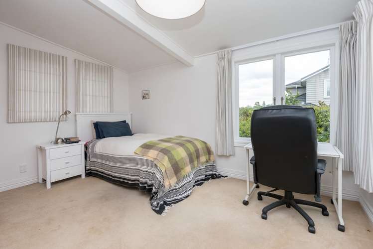 61 Beach Road Mellons Bay_20