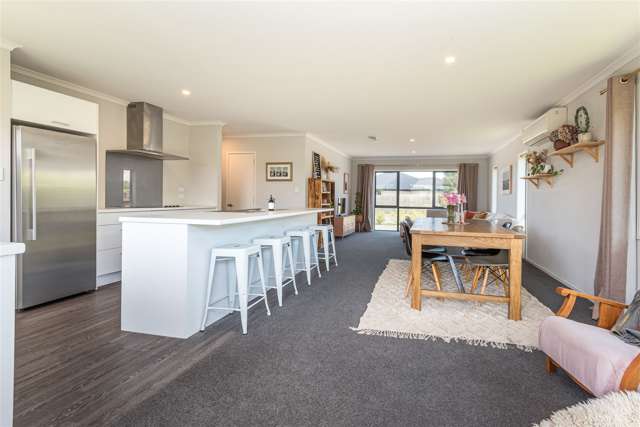 6 Hosta Lane Wigram_4