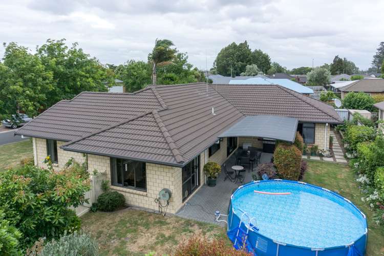 2 Taunton Court Huntington_16