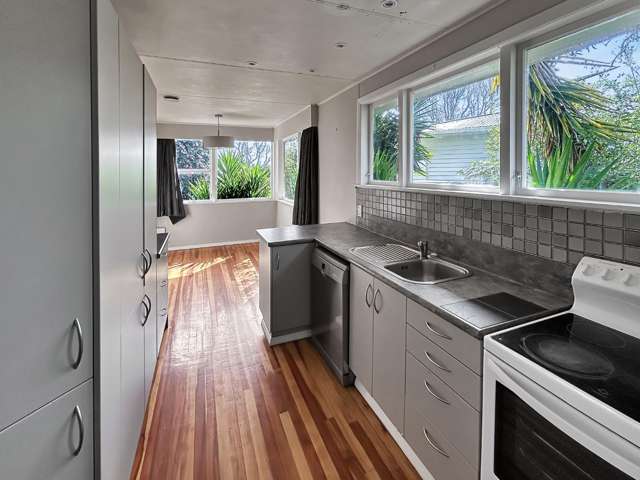 18 Slacks Road 10921_1