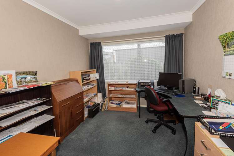 29 Roderick Place Onerahi_11