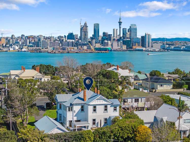 118 Calliope Road Stanley Point_36