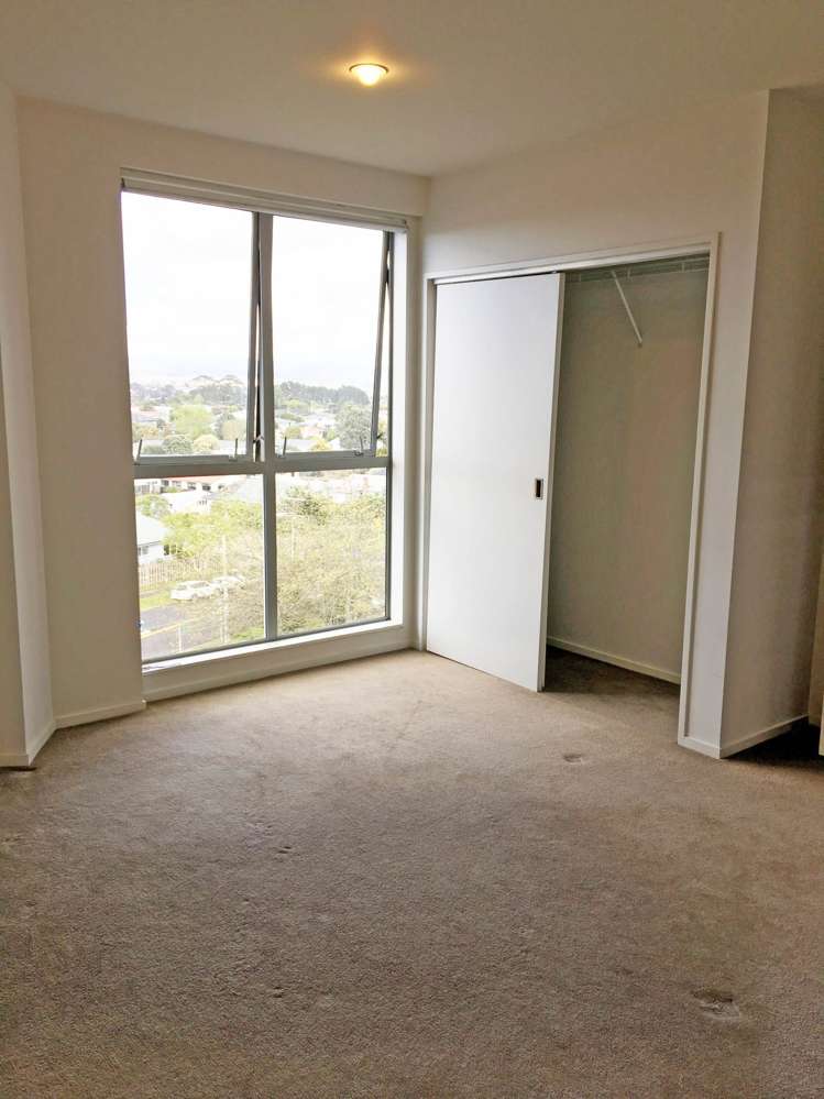 5a/84 Gunner Drive Te Atatu Peninsula_5