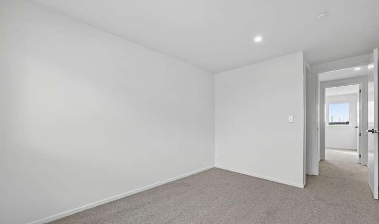 4 Longview Oak Lane, Rosehill Papakura_13