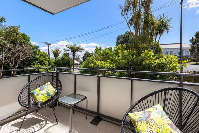 2/44-46 Esplanade Road Mount Eden_2