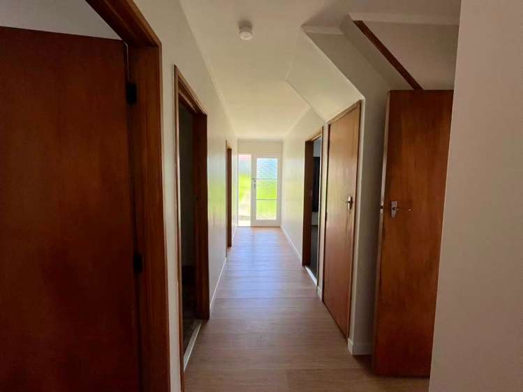 97 White Swan Road Mt Roskill_5