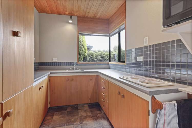 80 Regency Crescent Redwood_9