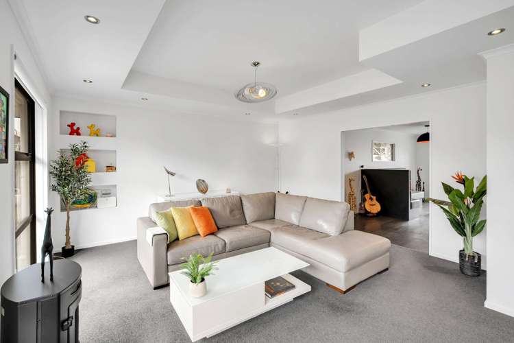 29 Araucana Way Burwood_19