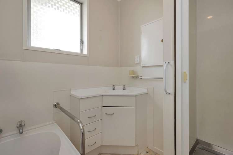 28 Churchill Avenue Allenton_21