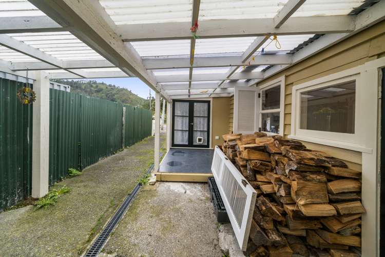 19 Moores Valley Road Wainuiomata_17