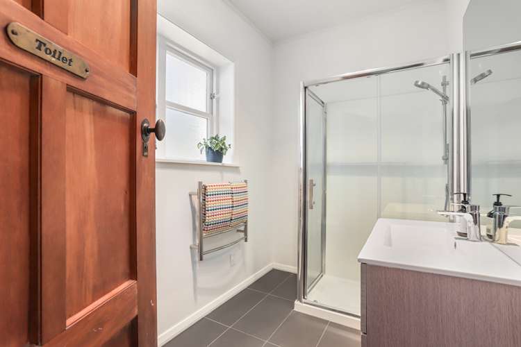 2/18 Reid Road New Lynn_9