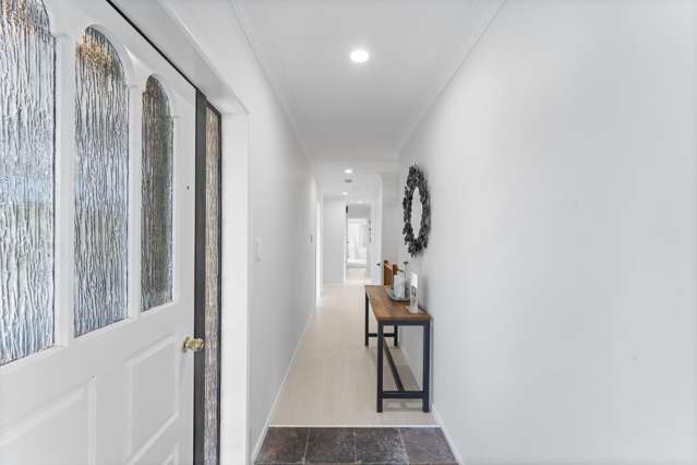 23 Lawrence Crescent Hill Park_3