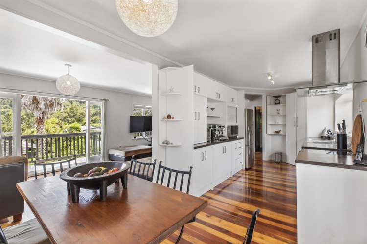 18 Rimutaka Place Titirangi_8