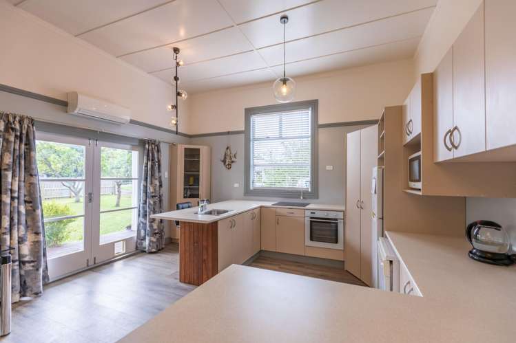 24 Dundas Street Porangahau_3