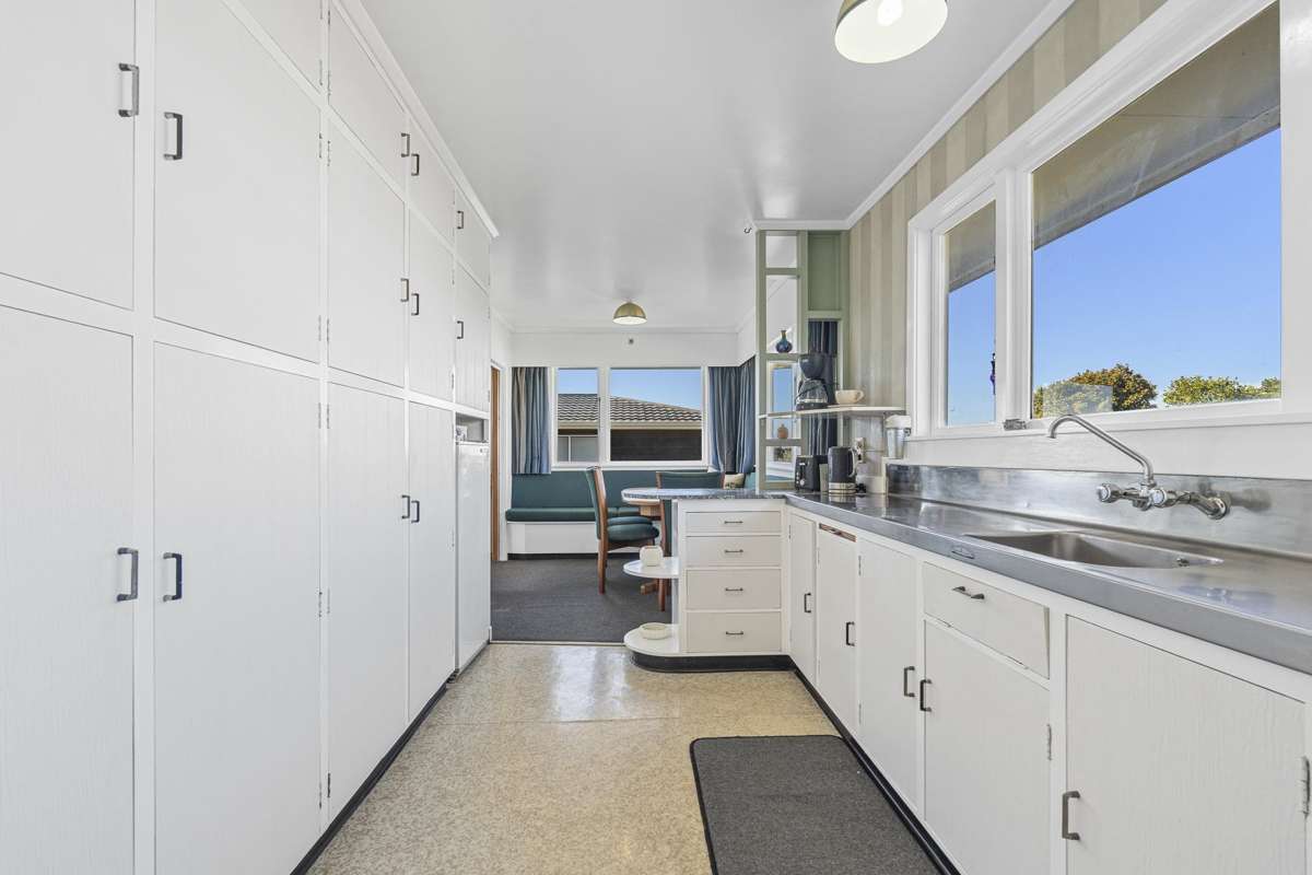 265D Tukapa Street_5