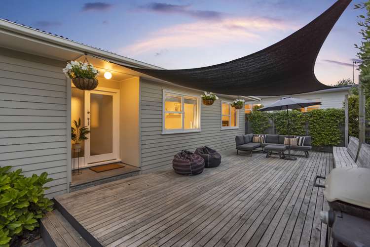 65 Fairclough Road Beach Haven_2