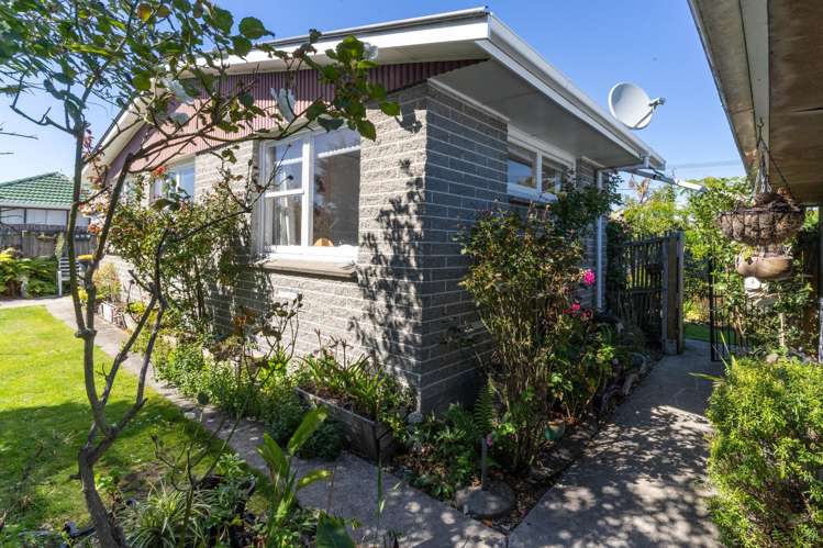 18 Compton Street Woolston_18