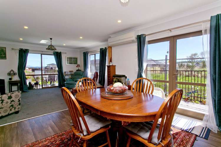 21 Noumea Drive Rangatira Park_10