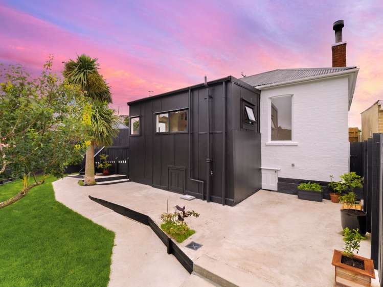 6 Magnetic Street Port Chalmers_22