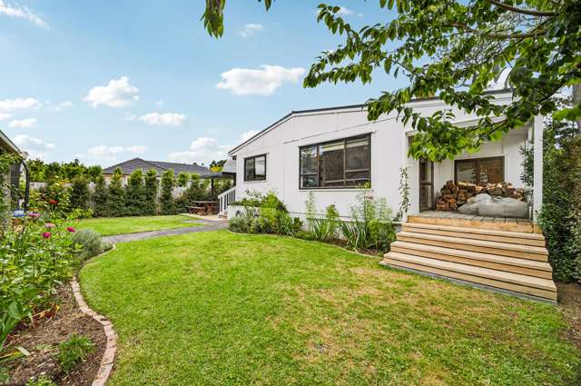 Backyard Charm Meets Cosy Comfort