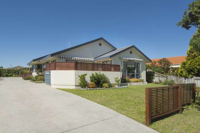 19 Denny Hulme Drive Mount Maunganui_1