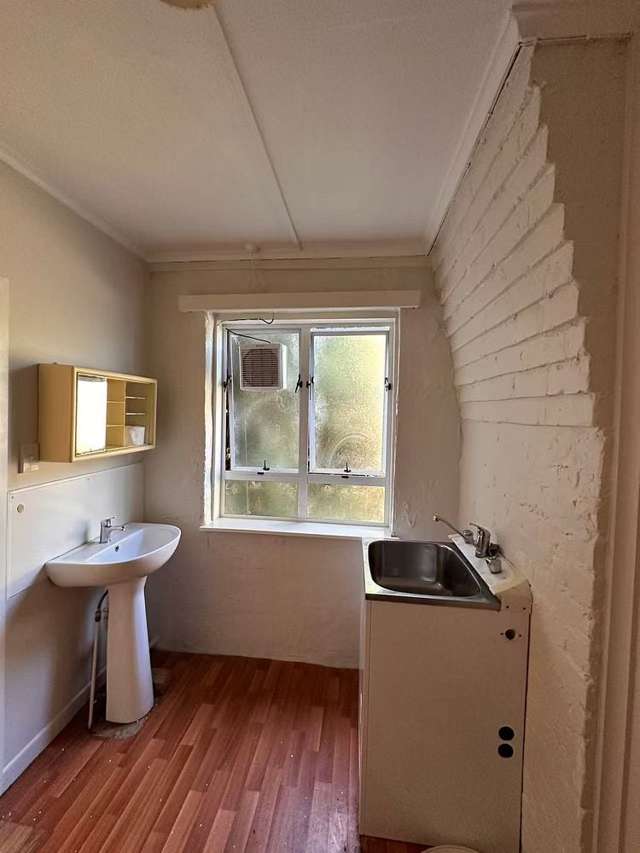 2/71 Ngatiawa Street One Tree Hill_4