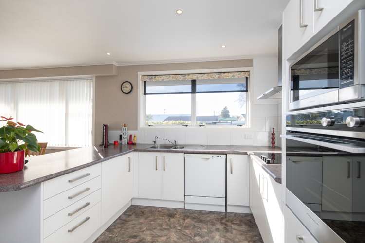 64 Nevada Drive Merrilands_3