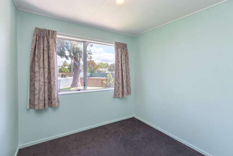 16 River Road Masterton_12