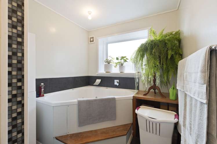 8 Wairau Place Kelvin Grove_15