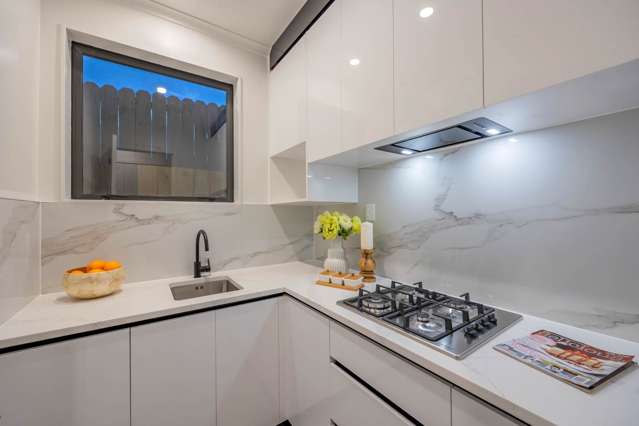 60A Bradbury Road Botany Downs_4