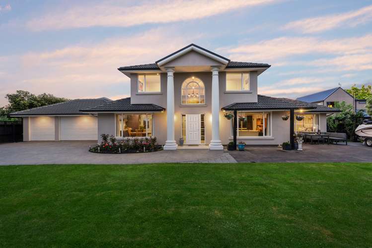 52 Chateau Drive Burnside_1